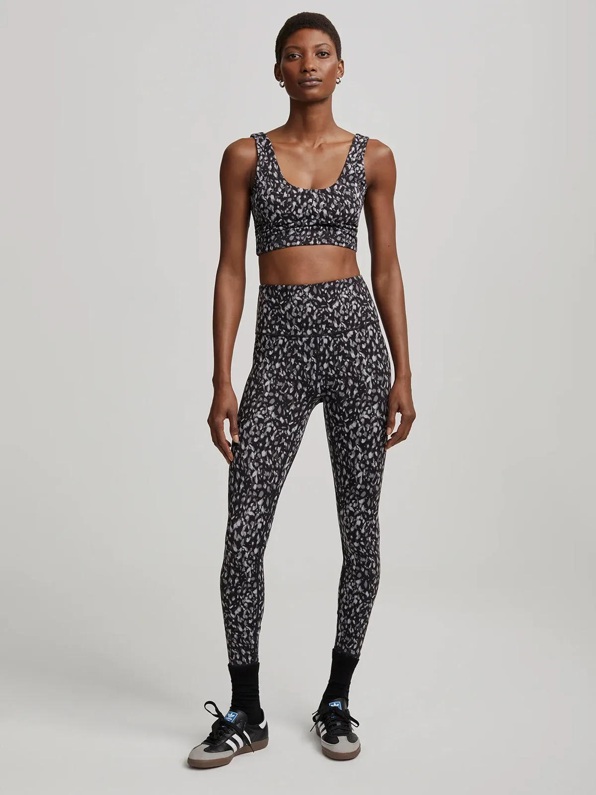 Deep Motion Petal Form High 25" Leggings