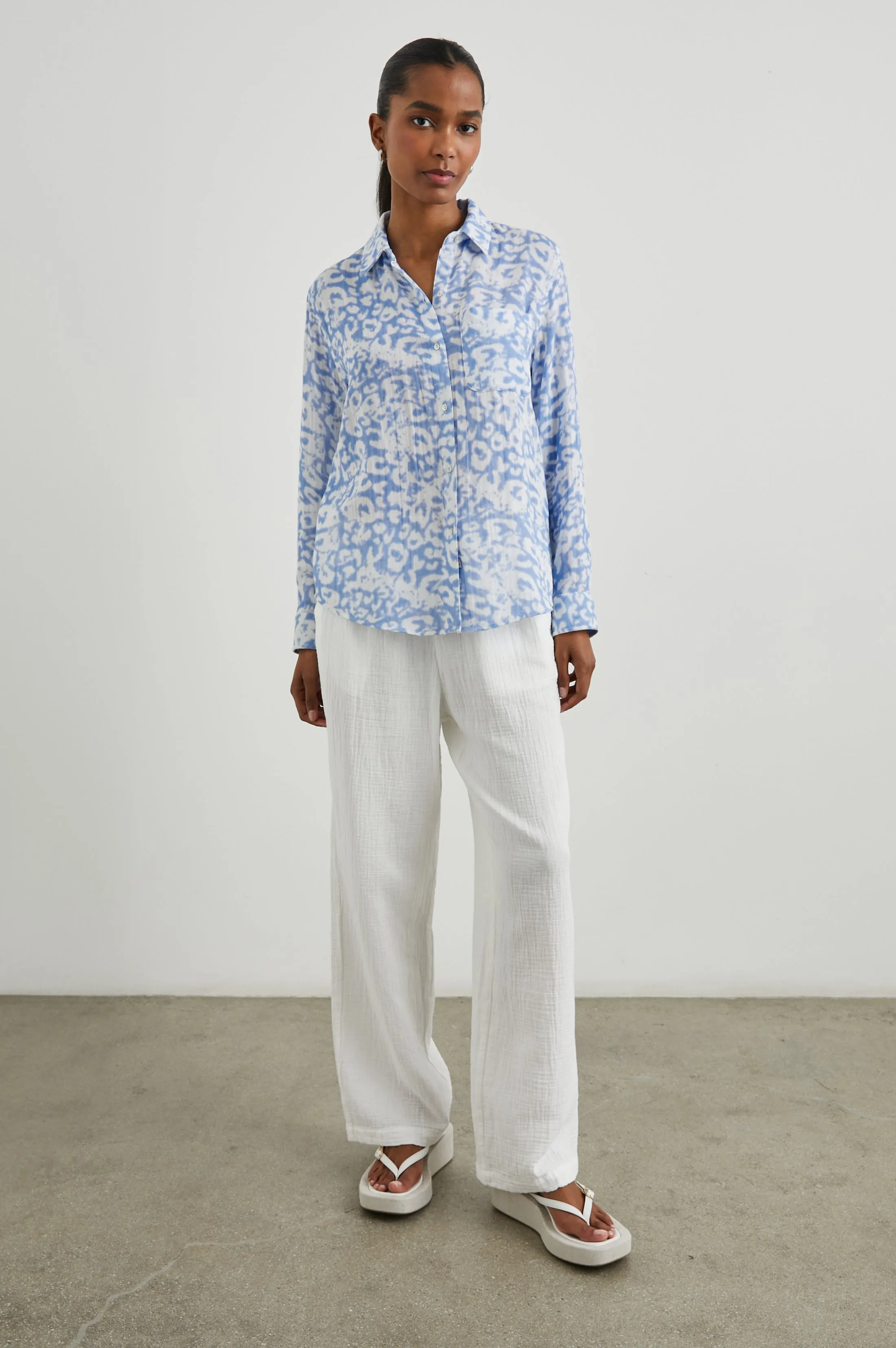 ELLIS DIFFUSED CHEETAH LONG SLEEVE SHIRT
