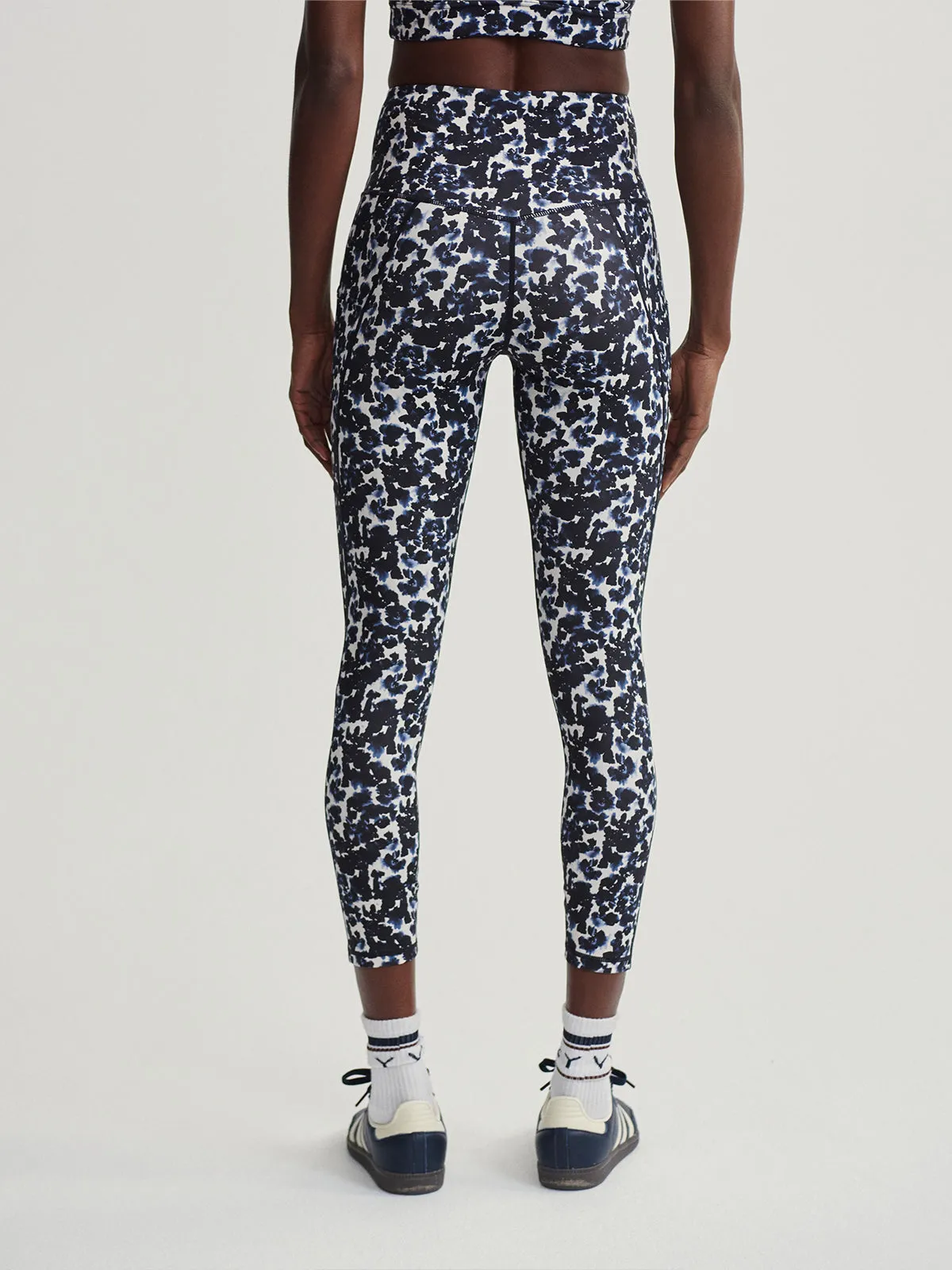 Ink Block Floral Form High 25" Leggings