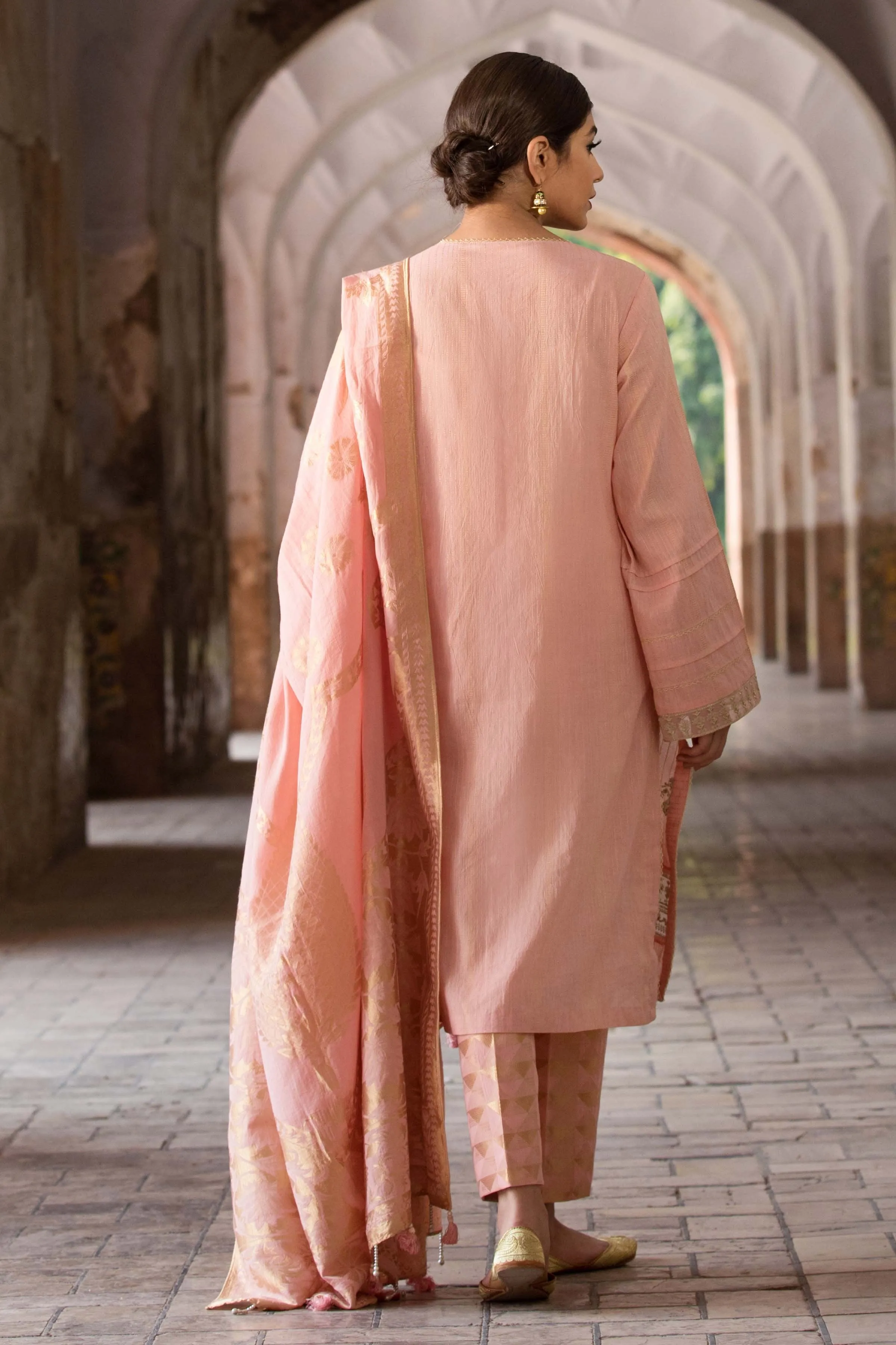 Sapphire Winter Classic Collection 2019 – Peach Tinge